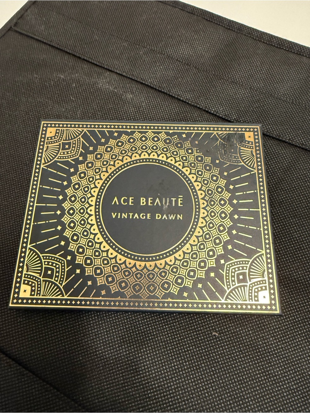 Ace Beauté Vintage Dawn Eyeshadow Palette - Black & Gold